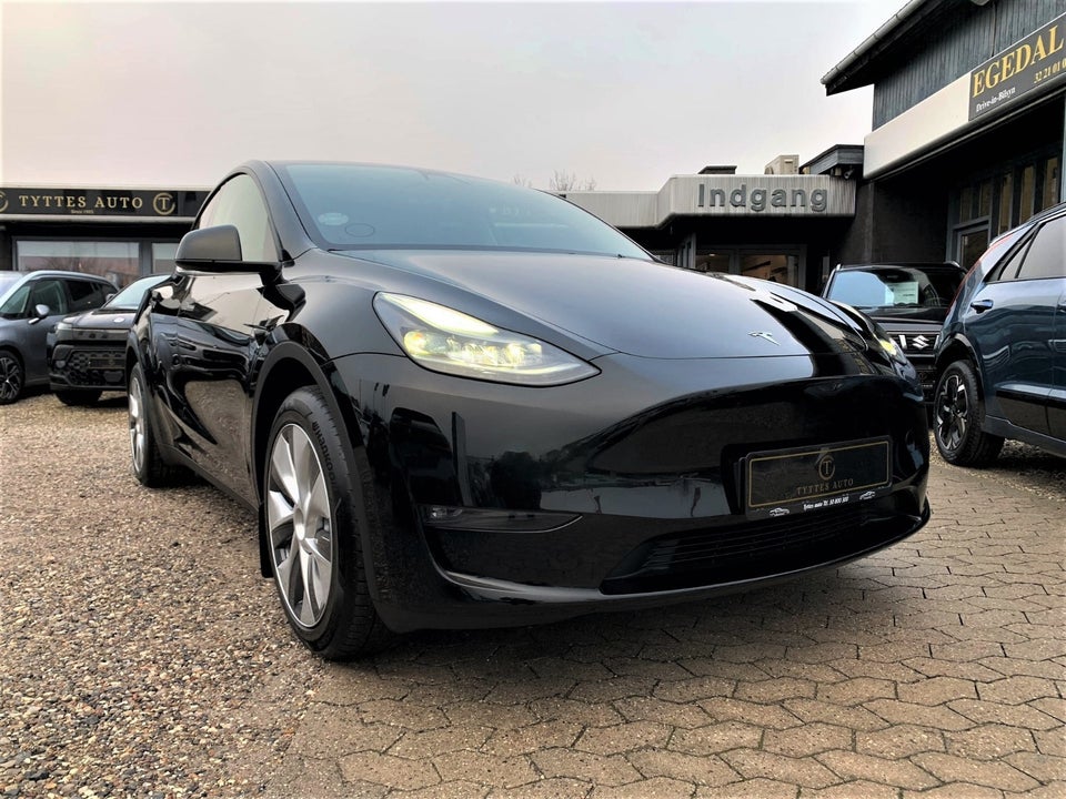 Tesla Model Y Long Range AWD 5d