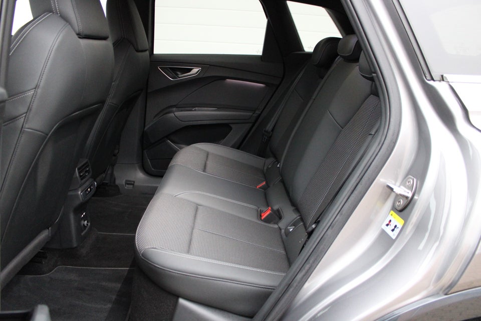 Audi Q4 e-tron 45 Advanced S-line 5d