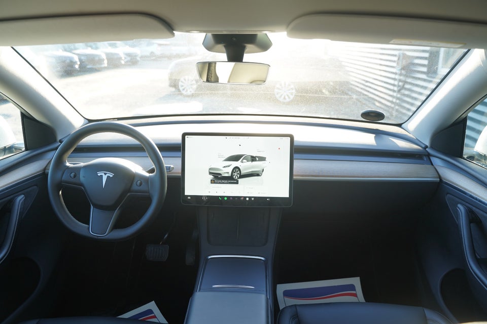 Tesla Model Y Long Range RWD 5d