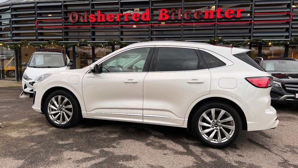 Ford Kuga 2,5 PHEV Vignale CVT 5d