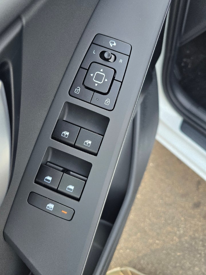 Kia Niro 64 EV Prestige 5d