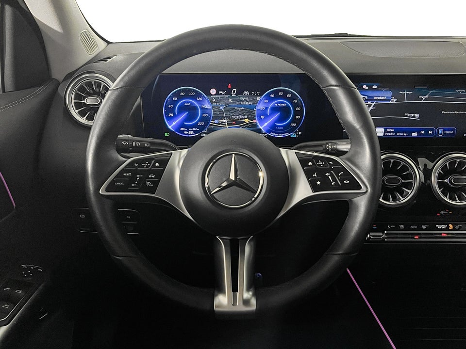 Mercedes EQA350 Progressive 4Matic 5d