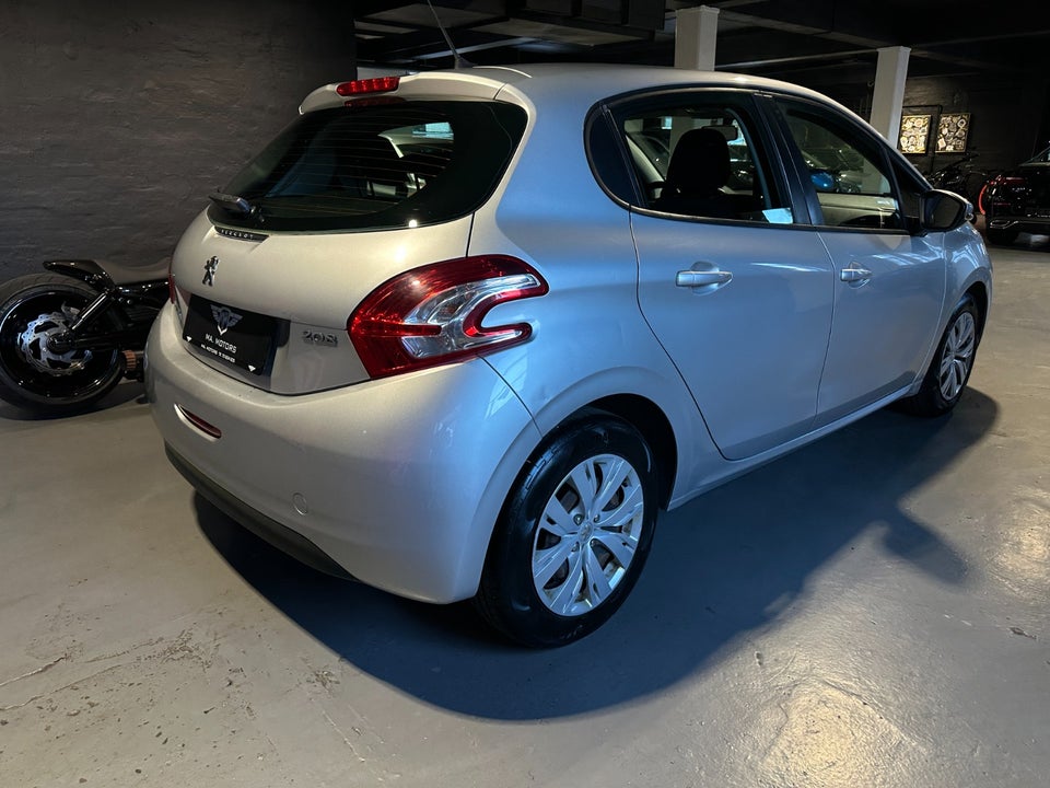 Peugeot 208 1,2 VTi 82 Active GO 5d