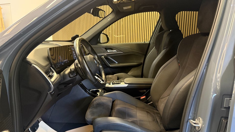 BMW iX1 xDrive30 M-Sport 5d