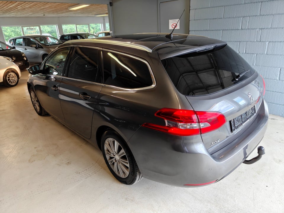 Peugeot 308 1,6 BlueHDi 120 Allure SE SW 5d