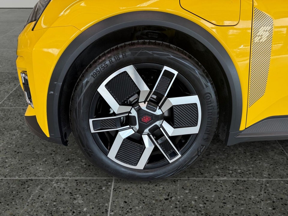 Renault 5 E-Tech 40 Techno 5d