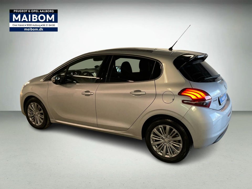Peugeot 208 1,6 BlueHDi 100 Desire Sky 5d