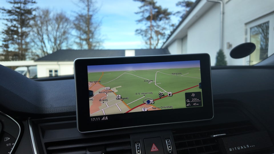 Audi Q5 2,0 TFSi 252 quattro S-tr. 5d