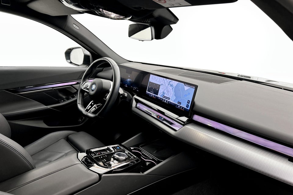 BMW i5 eDrive40 M-Sport 4d