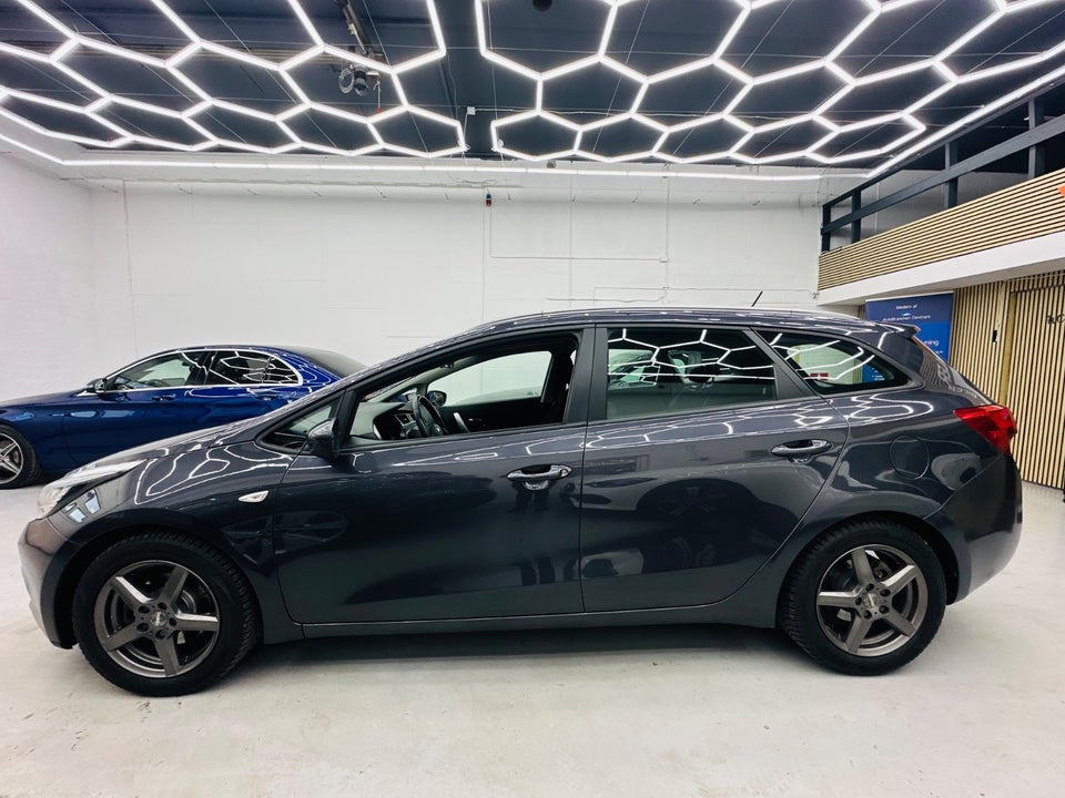 Kia Ceed 1,6 CRDi 128 Active SW 5d