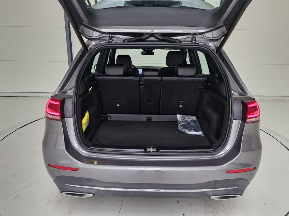 Mercedes B200 1,3 Progressive aut. 5d