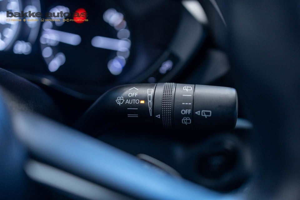 Mazda MX-30 e-SkyActiv Sky 5d