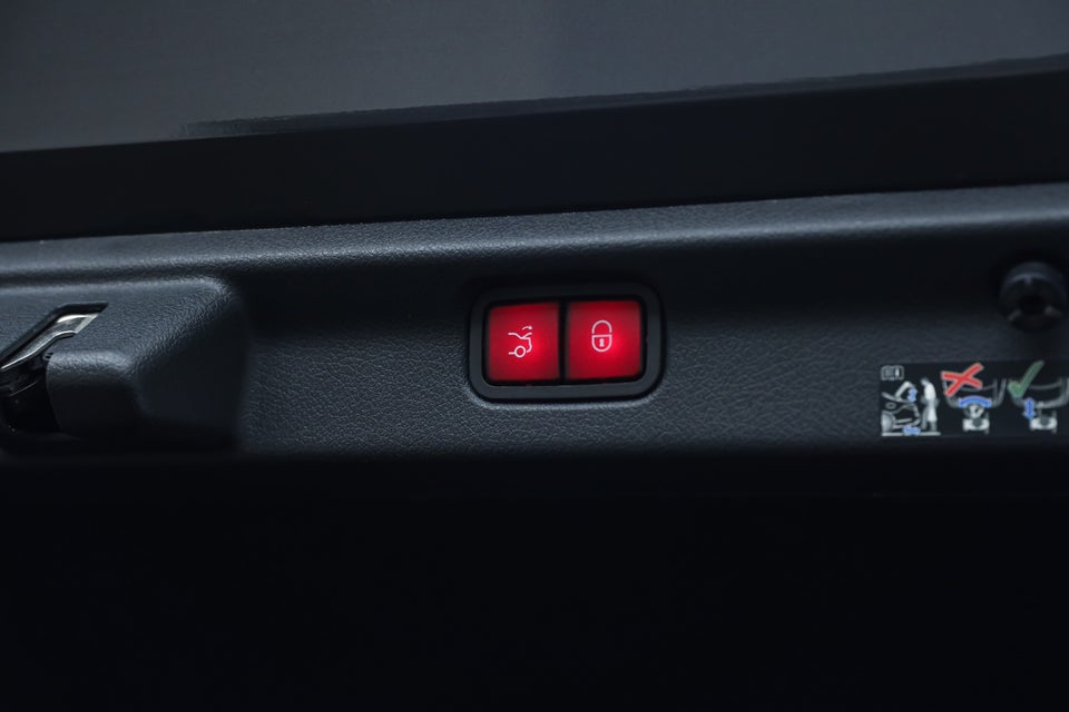 Mercedes EQE350 AMG Line 4d