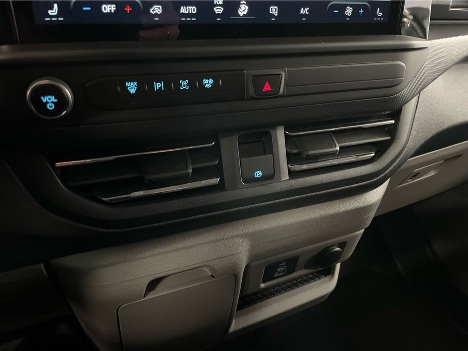 Ford E-Transit Custom 320L 64 Limited