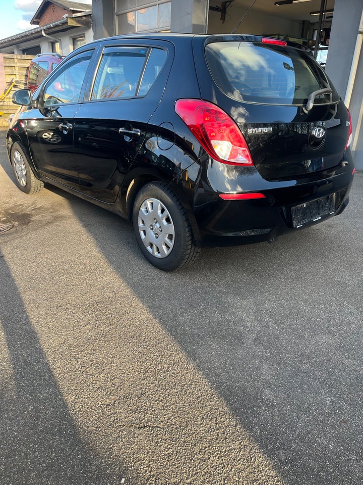 Hyundai i20 1,25 Comfort 5d