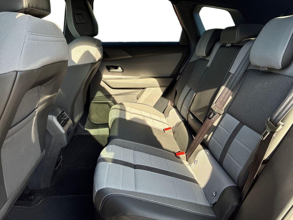 Opel Grandland-e 73 GS Sky 5d