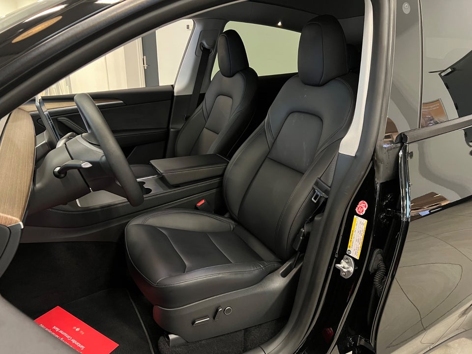 Tesla Model Y Long Range RWD 5d