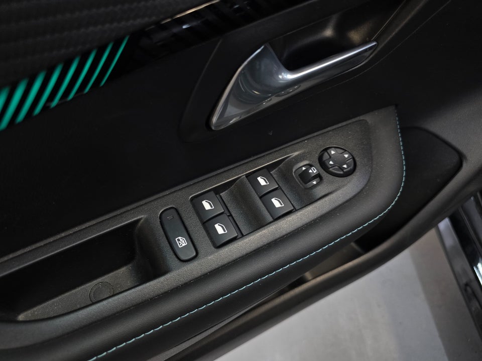 Peugeot 208 1,2 PureTech 100 Allure Grand 5d