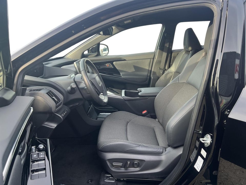 Toyota bZ4X Active 5d