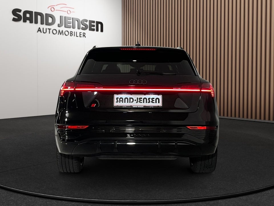 Audi Q8 e-tron 50 S-line quattro 5d