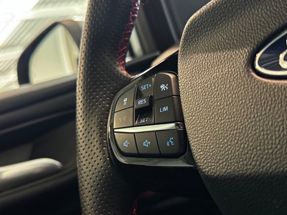 Ford Puma 1,0 EcoBoost mHEV ST-Line X DCT 5d