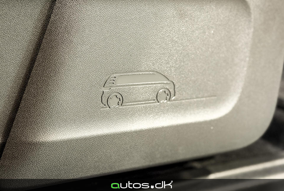 VW ID.Buzz 77 Pro SWB 5d