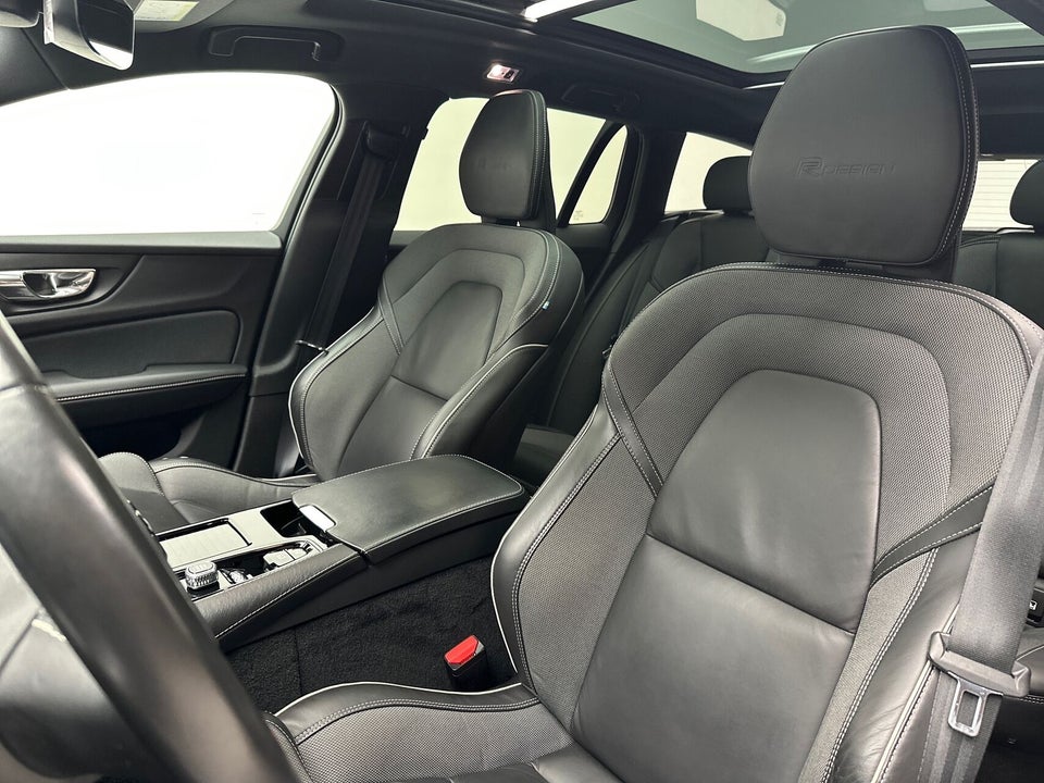 Volvo V60 2,0 T8 390 R-Design aut. AWD 5d