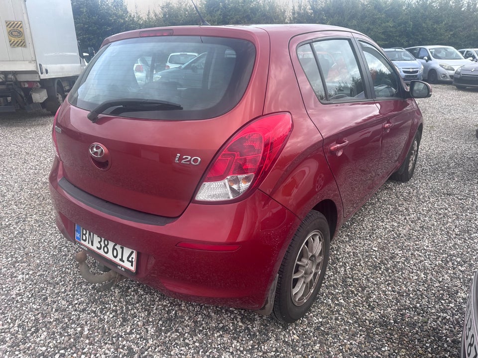 Hyundai i20 1,25 Comfort 5d