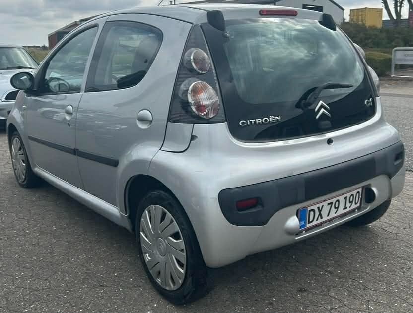 Citroën C1 1,0i  5d