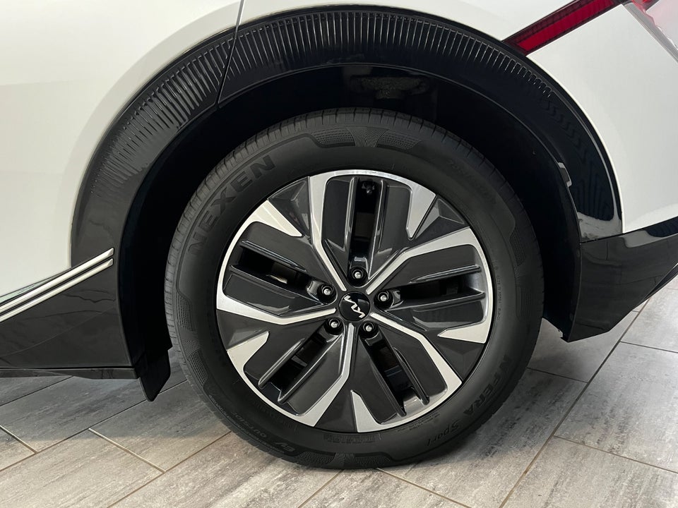 Kia EV6 58 Standard Range Access 5d