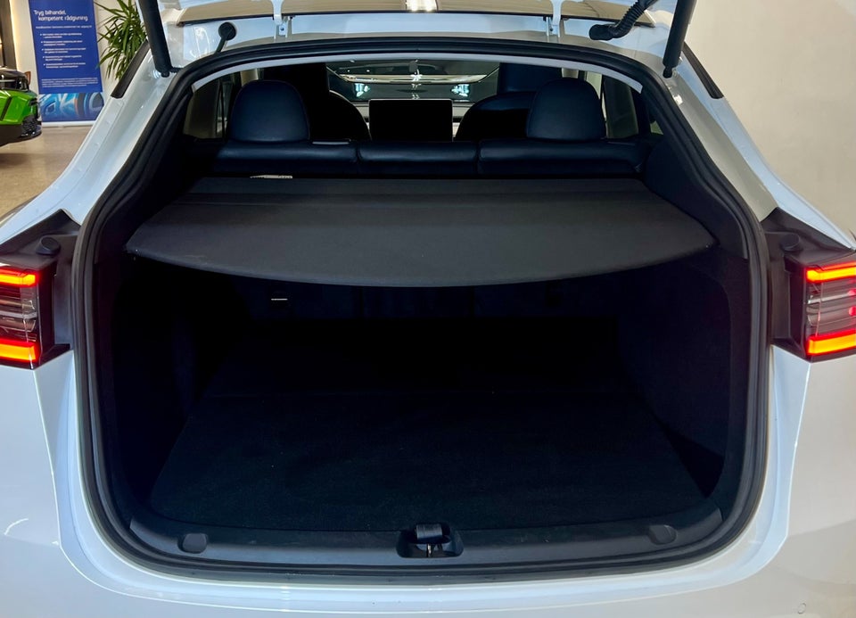 Tesla Model Y Performance AWD 5d