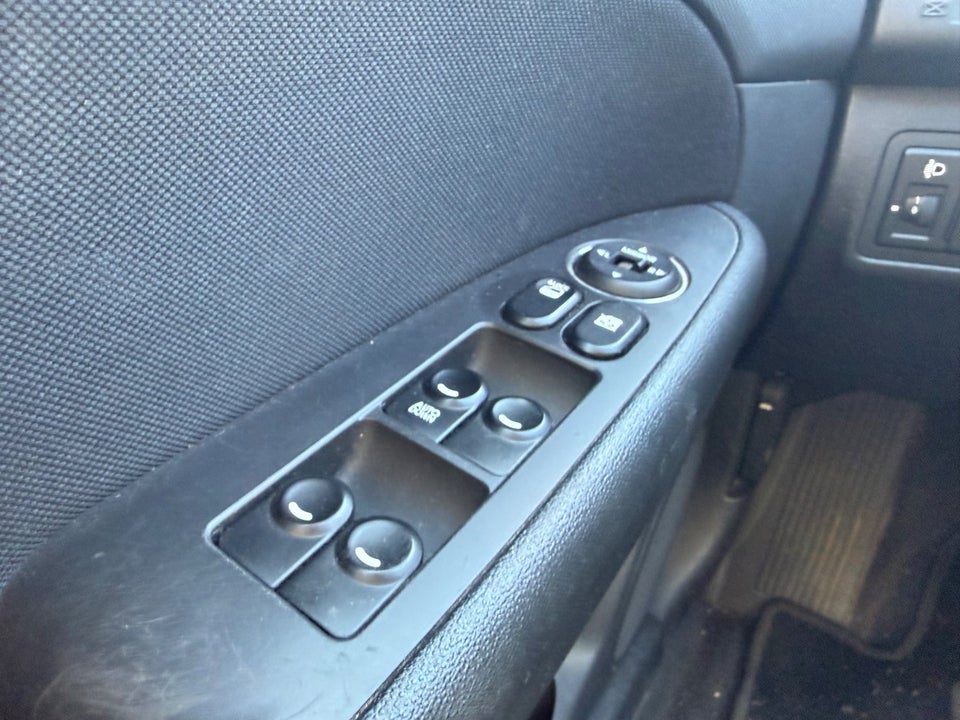 Hyundai i30 1,4 CVVT 109 Comfort 5d
