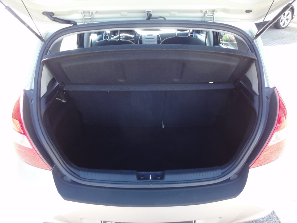 Hyundai i20 1,25 Comfort 5d