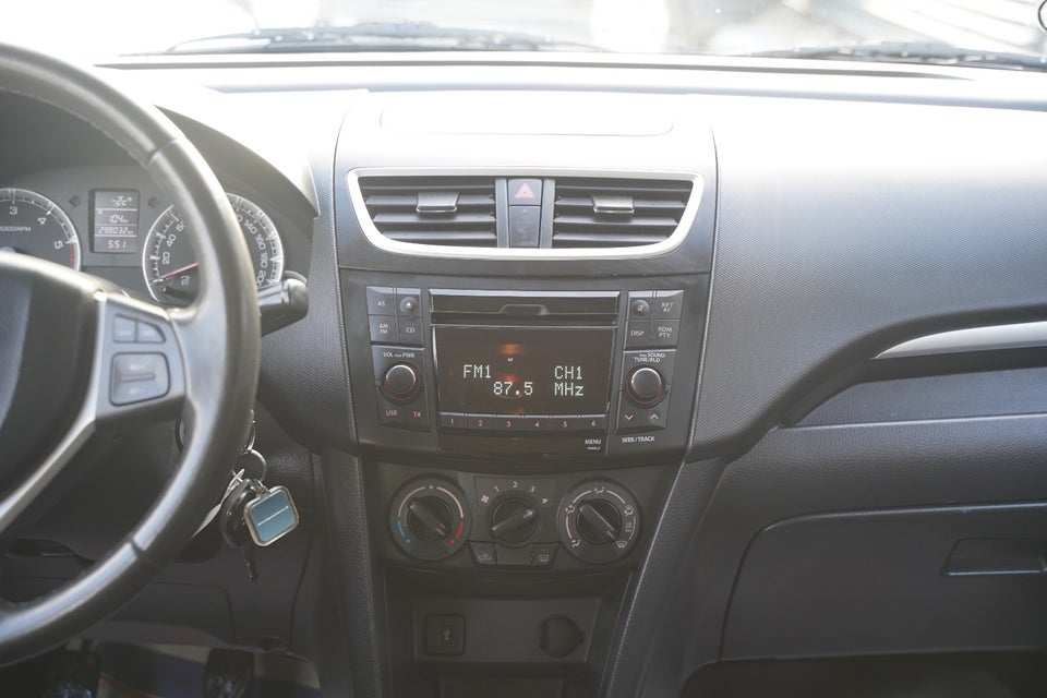 Suzuki Swift 1,3 DDiS GL 5d