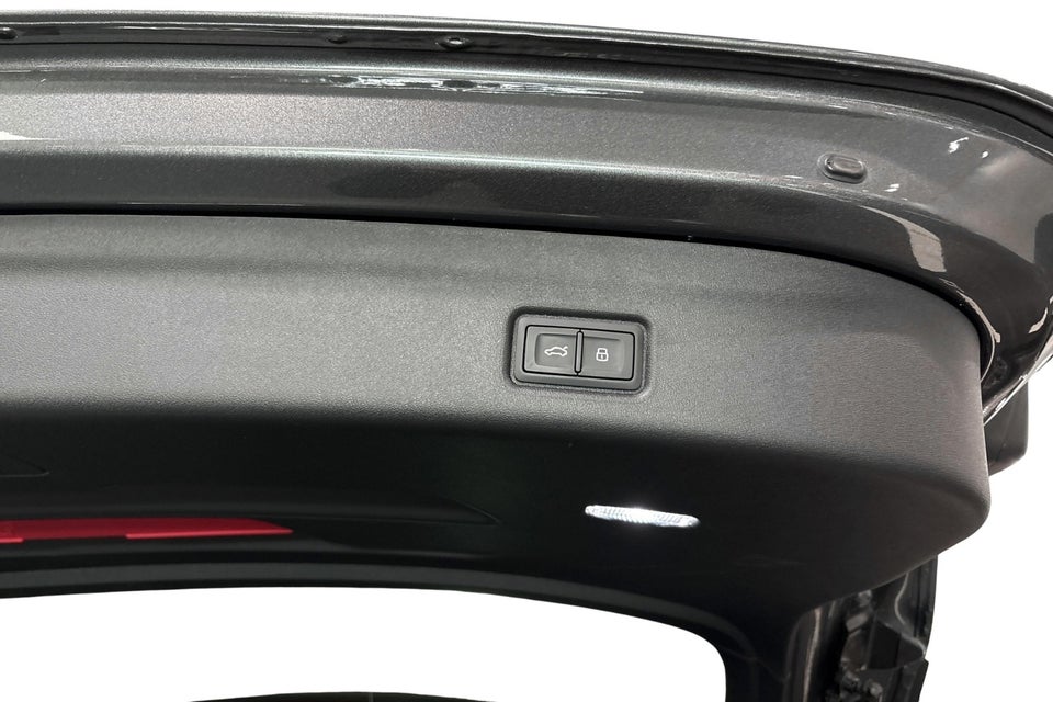 Audi Q6 e-tron S-line plus 5d