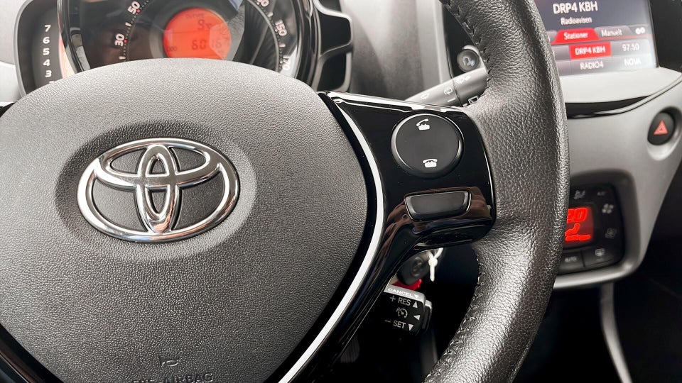 Toyota Aygo 1,0 VVT-i x-press 5d