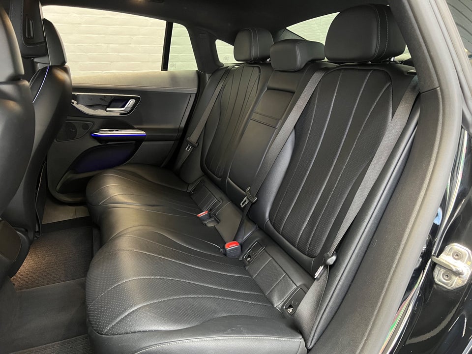 Mercedes EQE350 Electric Art 4d