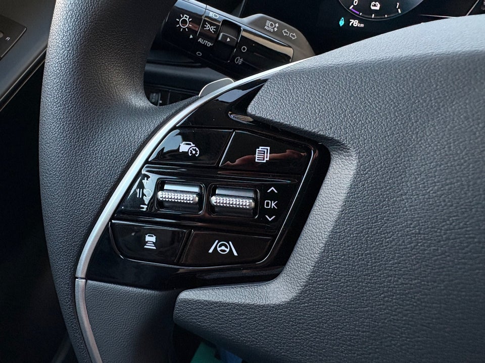 Kia Niro 64 EV Access 5d