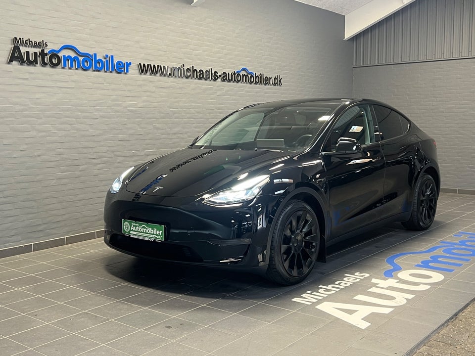 Tesla Model Y Long Range AWD 5d