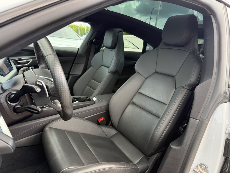 Audi e-tron GT quattro 4d