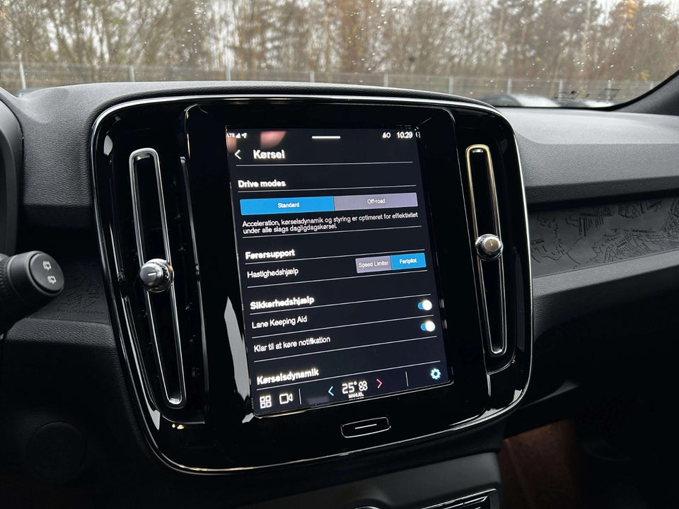 Volvo XC40 P6 ReCharge Core 5d