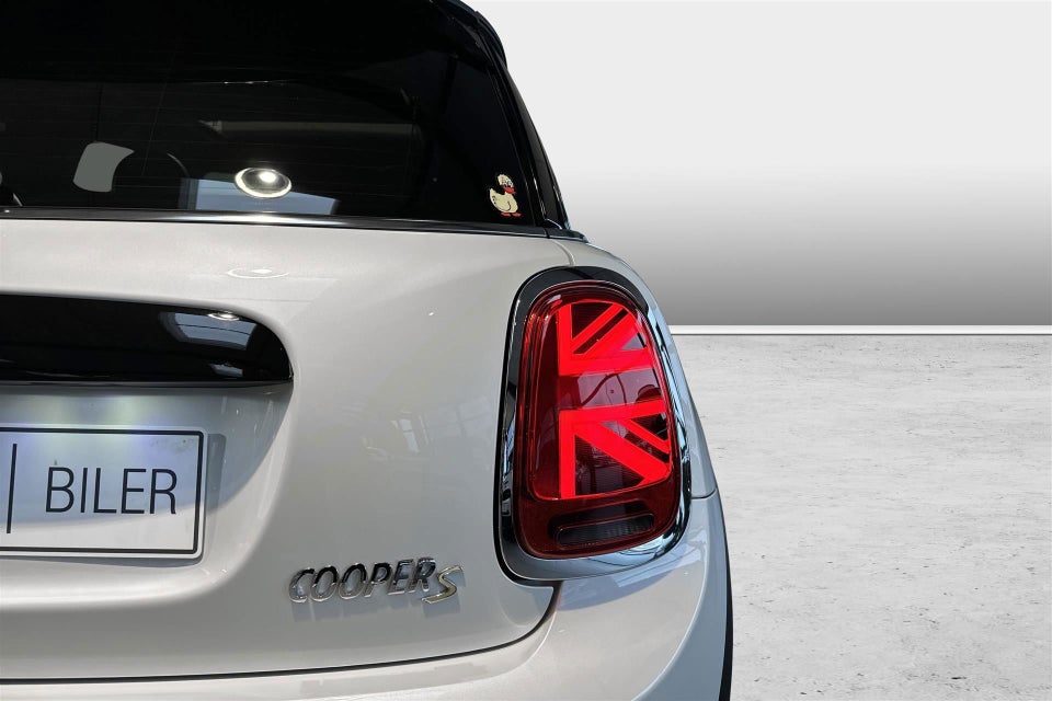 MINI Cooper SE Maximise 3d