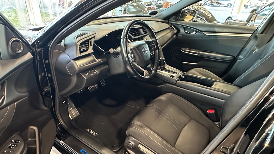 Honda Civic 1,0 VTEC Turbo Elegance CVT 5d