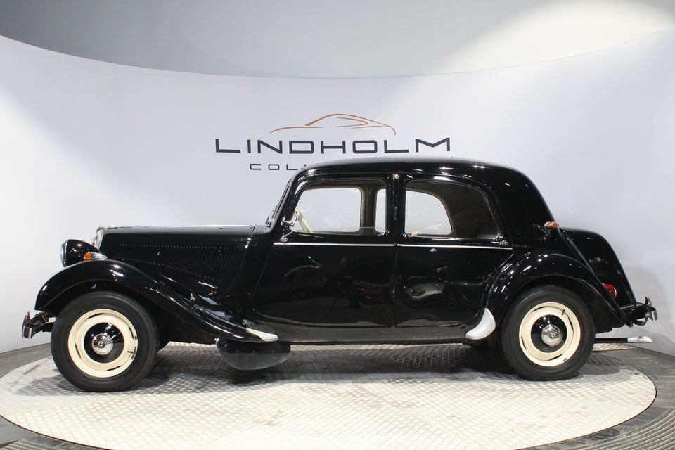 Citroën Traction Avant 1,9 11BL 4d