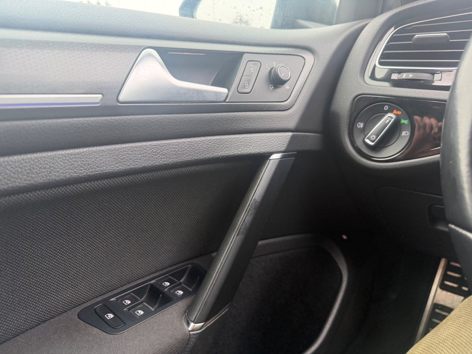 VW Golf VII 1,4 GTE DSG 5d