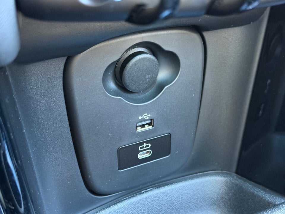 MINI Cooper SE Maximise 3d