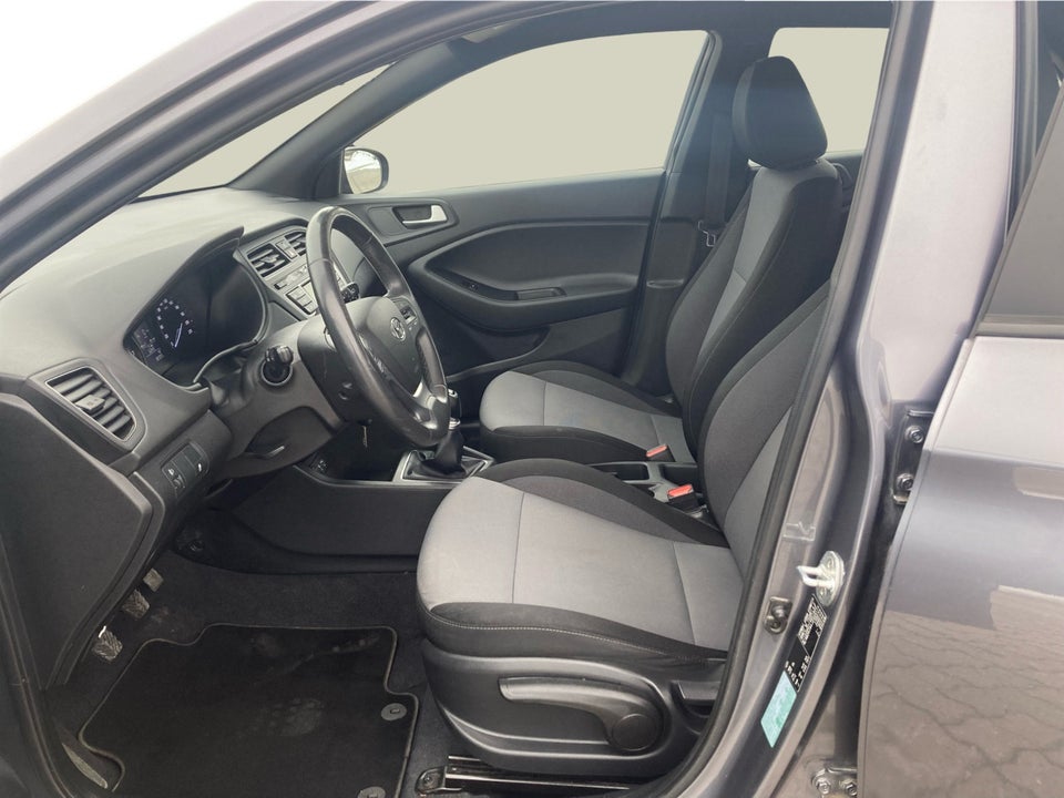 Hyundai i20 1,25 Fresh 5d