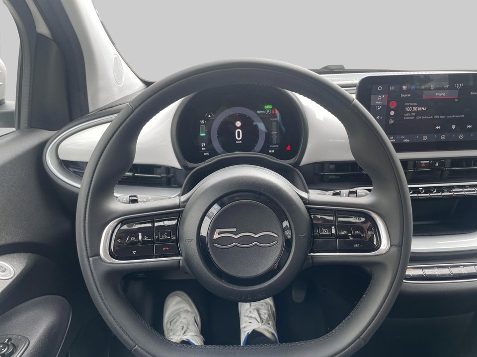 Fiat 500e 42 Icon 3d