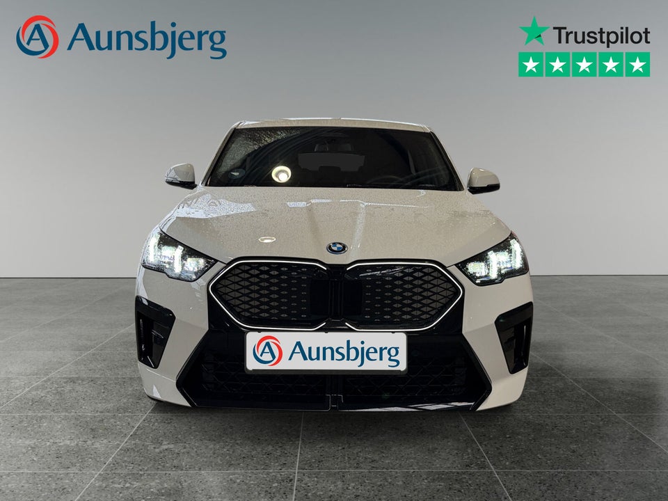 BMW iX2 eDrive20 M-Sport 5d