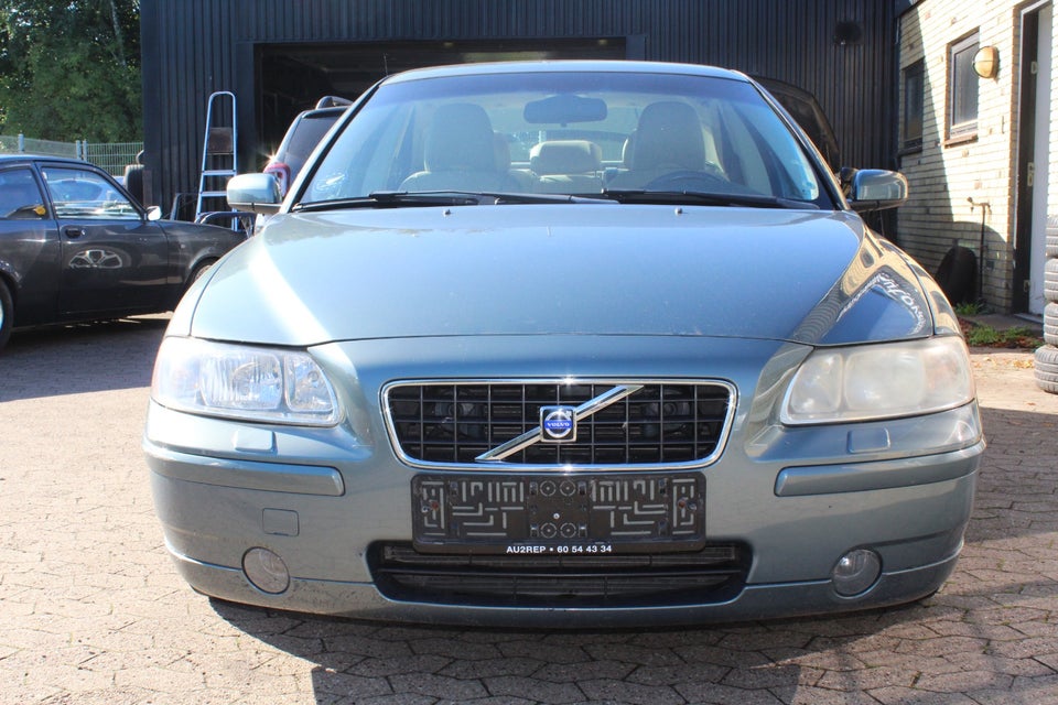 Volvo S60 2,4 140 4d